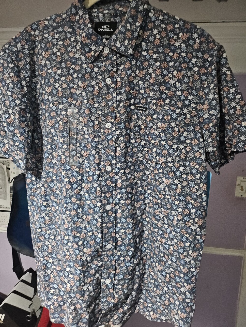 O'Neill Navy Floral Short-Sleeve Button-Up Shirt with Coral & White Accents